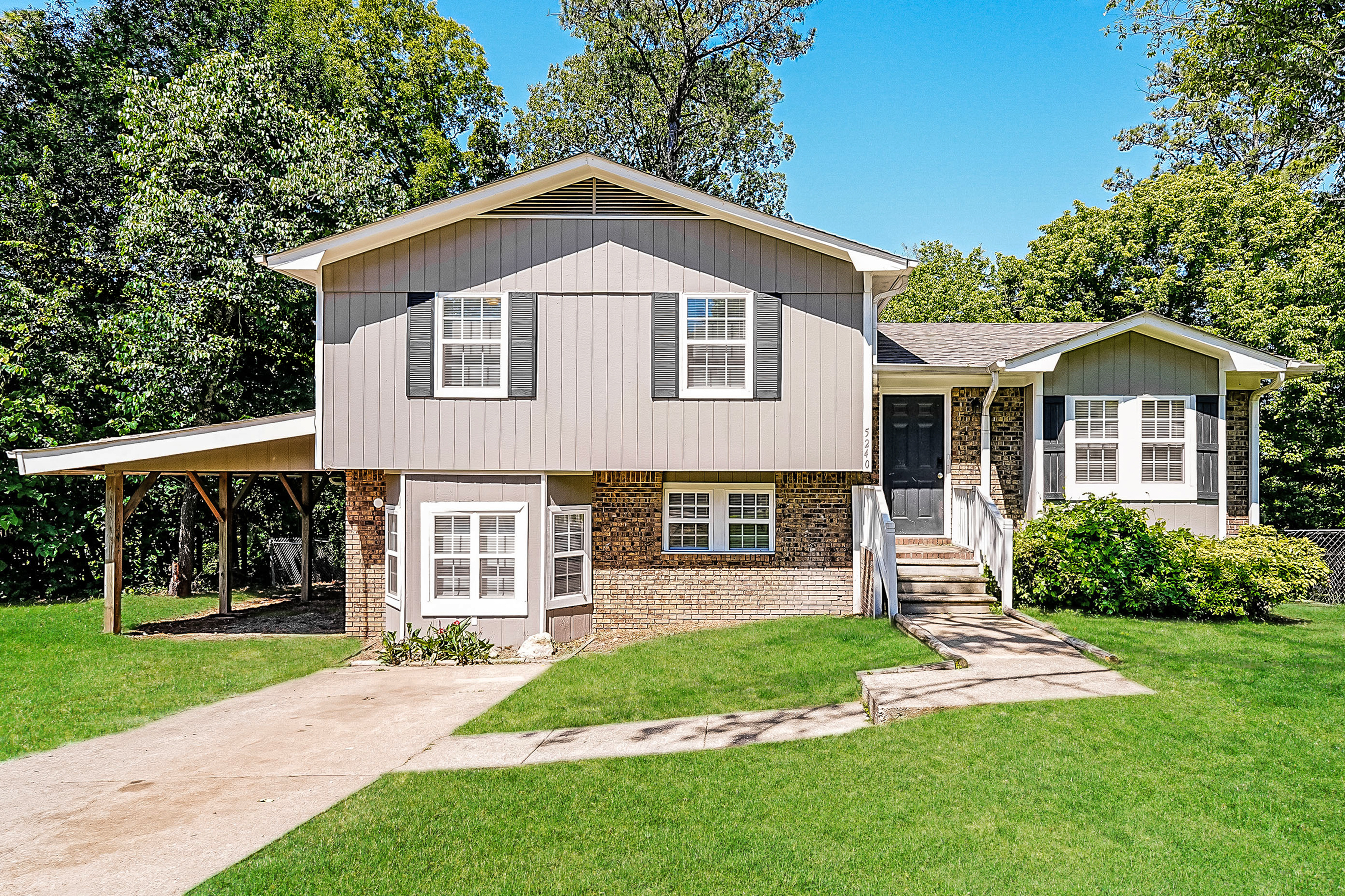 5240 Jean Dr Pinson, AL 35126